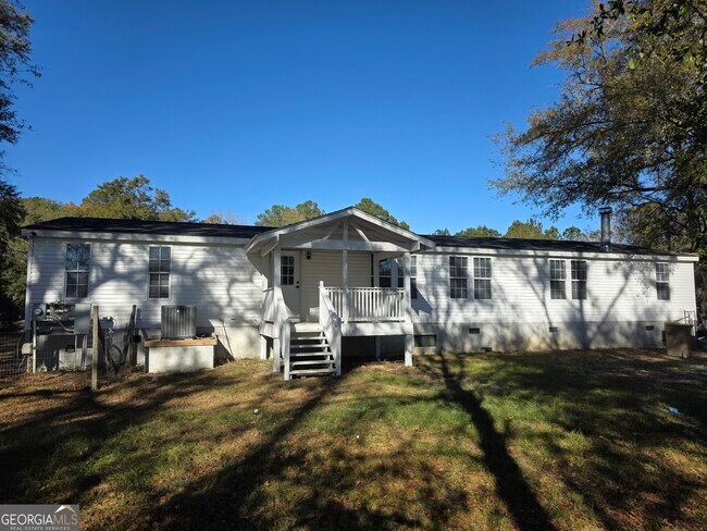 Building Photo - 203 River Oak Dr