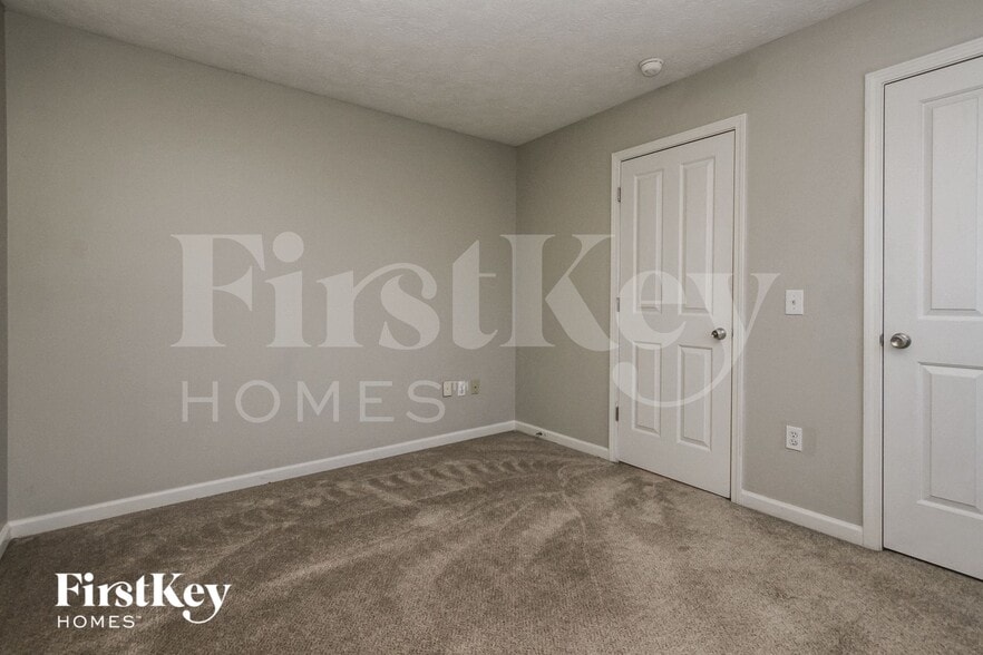 Building Photo - 88 Bradford Ct