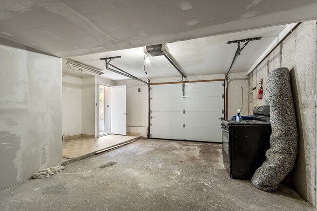 Building Photo - 4 Moran Ct