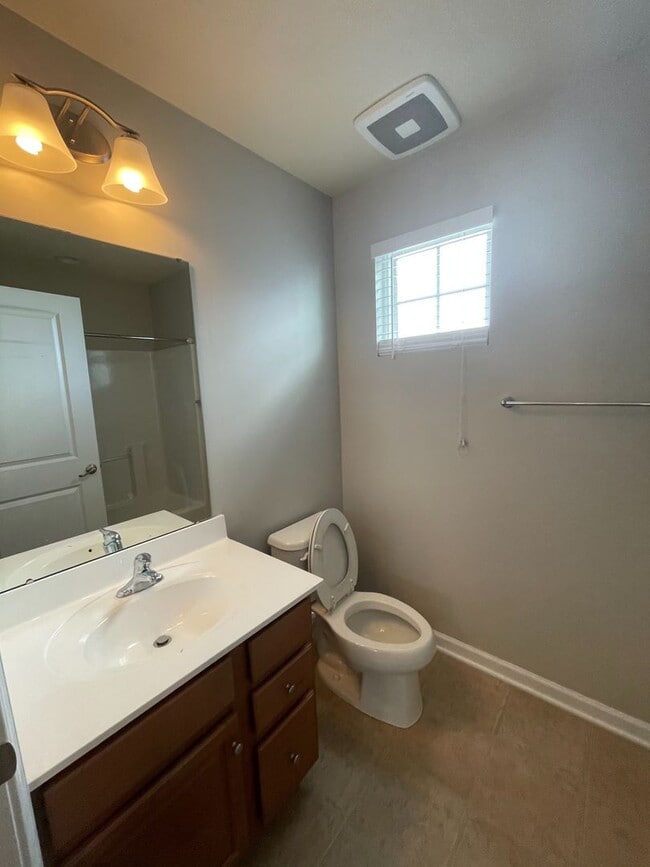 Building Photo - Wexford/Pine Township - 3 Bedroom (+1 in Basement), 3.5 Bath Townhome