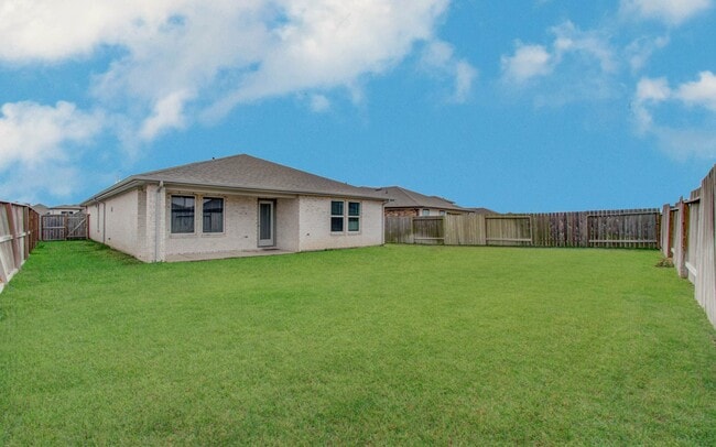 Building Photo - 10602 Great Basin Dr