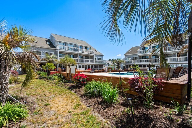 Building Photo - 3700 Golf Colony Ln