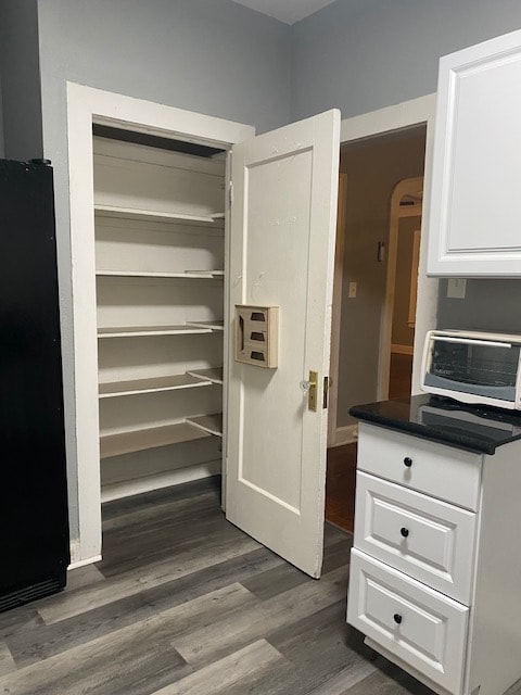 Building Photo - 515 E Evergreen St