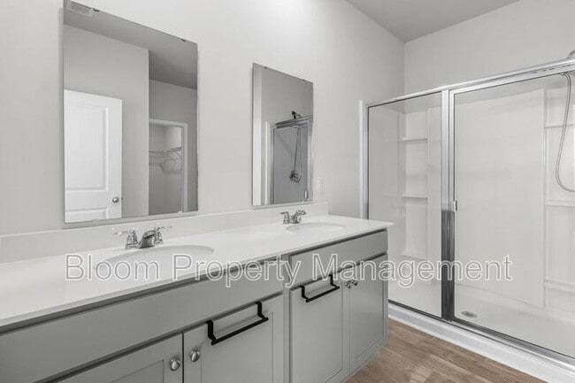 Building Photo - 507 Sybilwood Ln