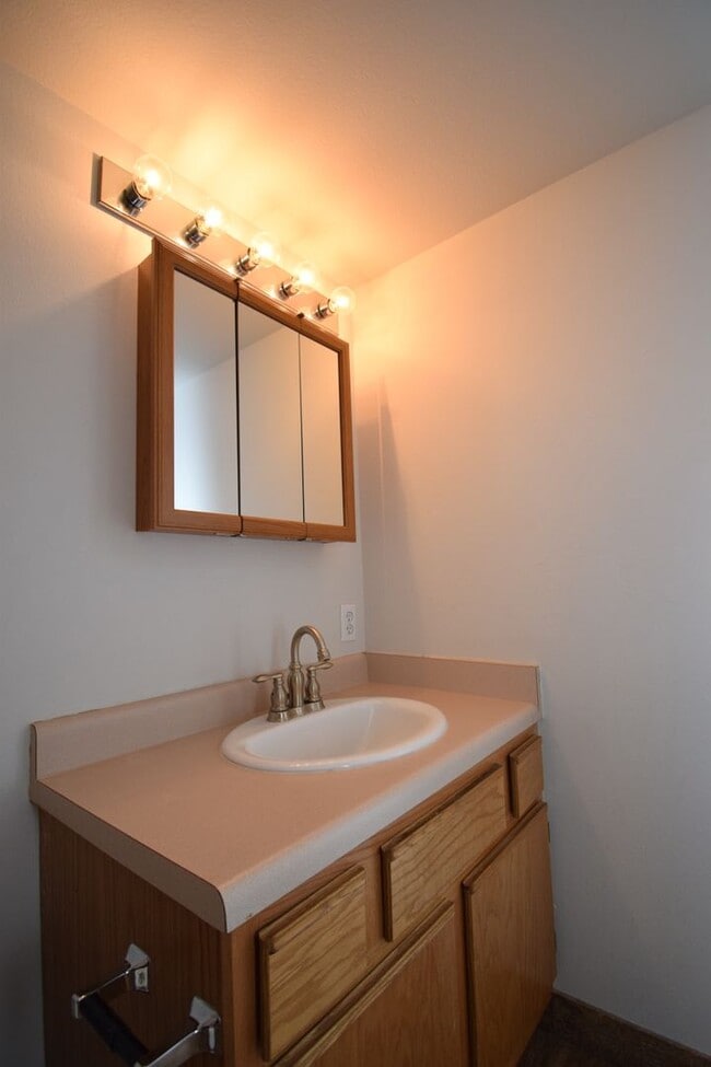 Building Photo - 2 Bed 2 Bath Condo at The Preserve in Salt Lake City!!!