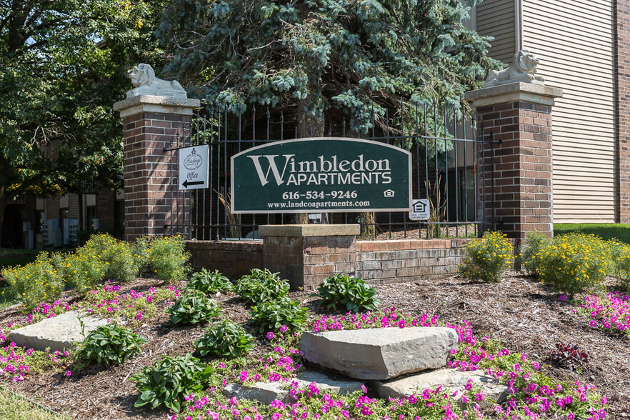 Primary Photo - Wimbledon Apartments