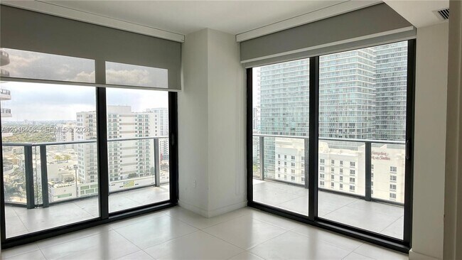 Building Photo - 1300 S Miami Ave