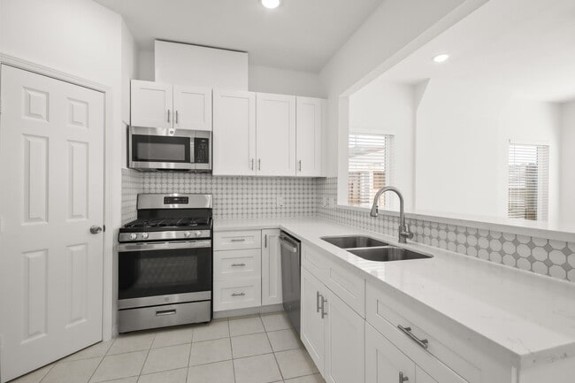 Building Photo - 8302 Tidwell Rd