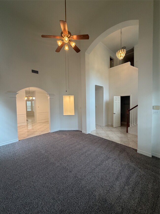 Building Photo - 4163 Surreydon Dr
