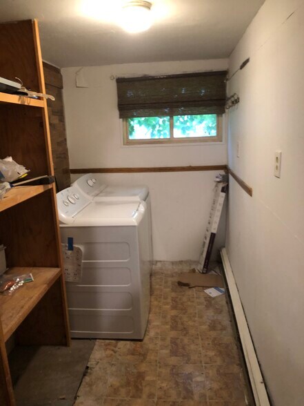 Laundry/Spare room - 704 Bethel Ave