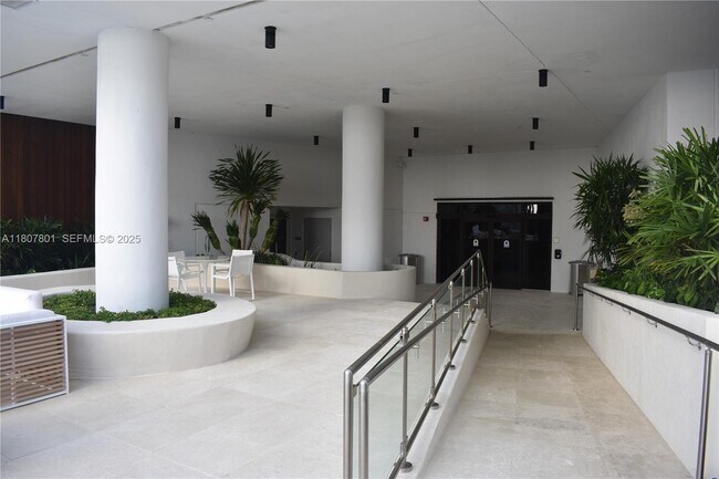 Building Photo - 6365 Collins Ave