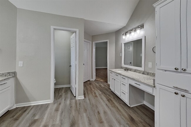 Building Photo - 21643 Bay Palms Dr