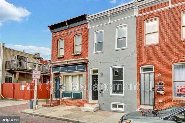 Building Photo - 217 N Belnord Ave