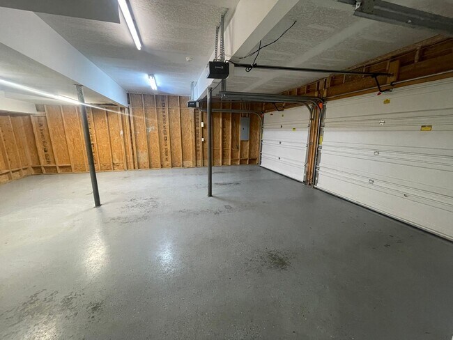 Building Photo - 3 Bedroom + 2 Bath Home for Rent in Soddy ...