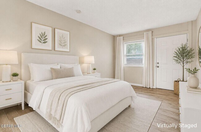Building Photo - 11524 Meadowbrook Dr