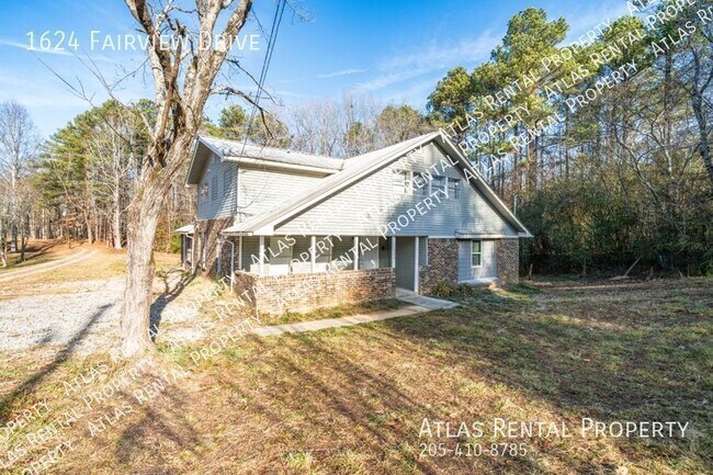 Building Photo - 1624 Fairview Dr