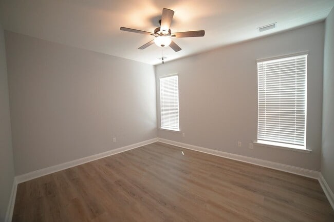 Building Photo - 3727 Meadow Vista Ln.