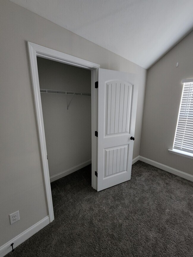 Building Photo - 3075 Margot Ln