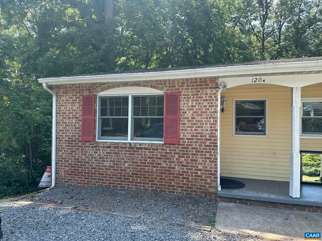 Building Photo - 120 Raymond Ave