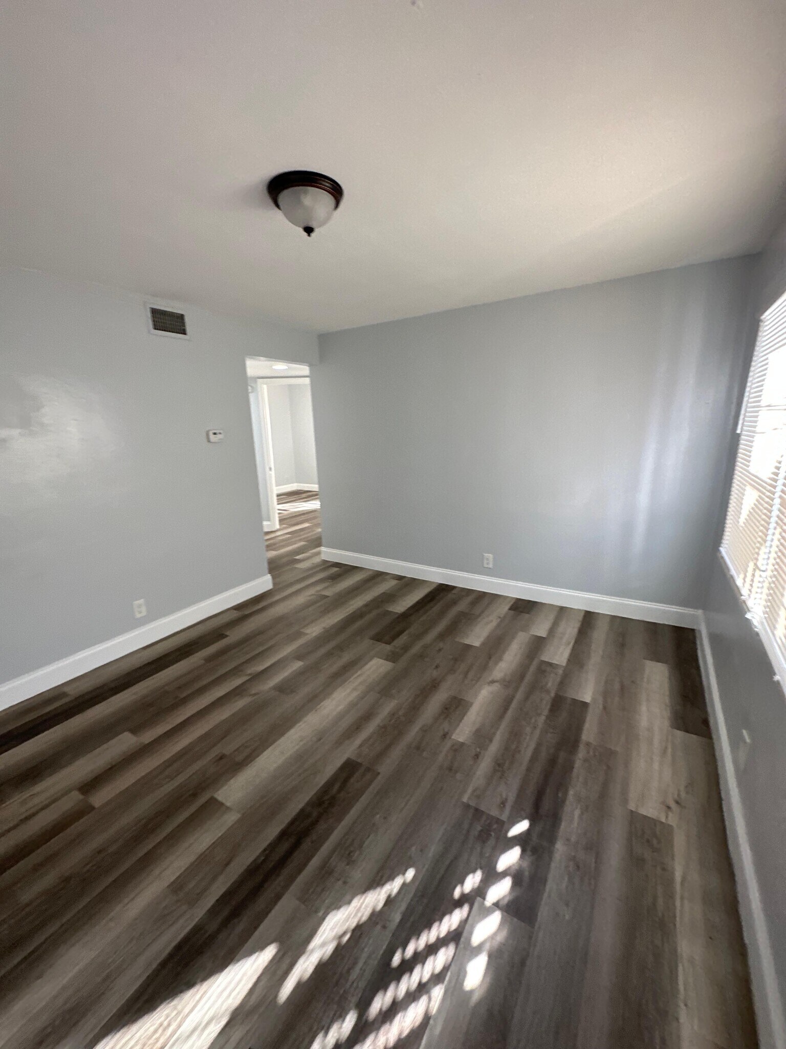 Building Photo - 3805 Fairfax St