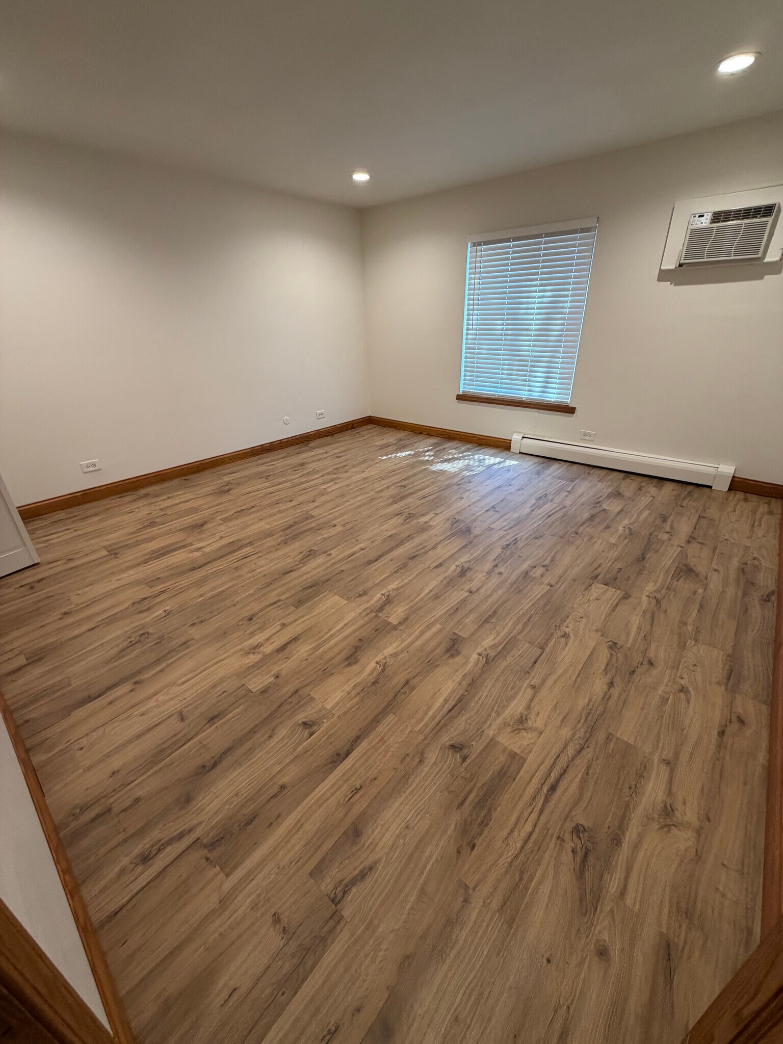 Building Photo - 849 Miller Ln