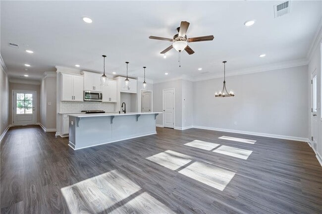 Building Photo - 3744 Silvery Wy