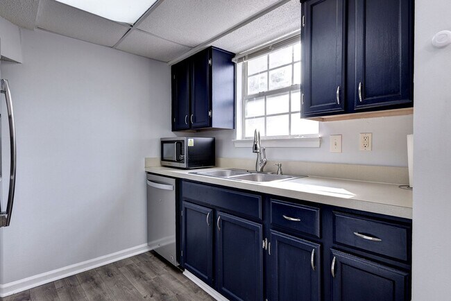 Building Photo - 12928 Daybreak Cir