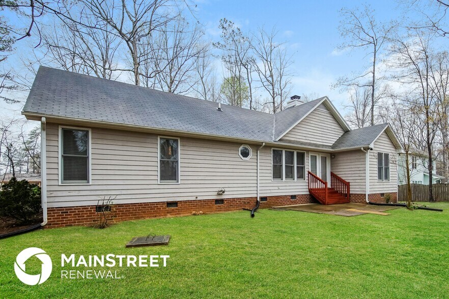 Building Photo - 7201 Cedric Dr