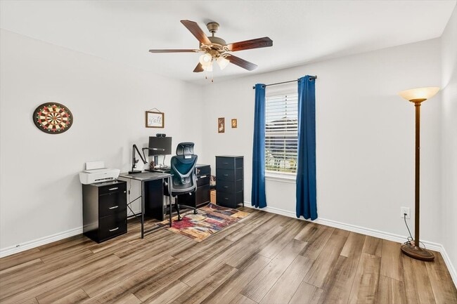 Building Photo - 7826 Bullrider Dr