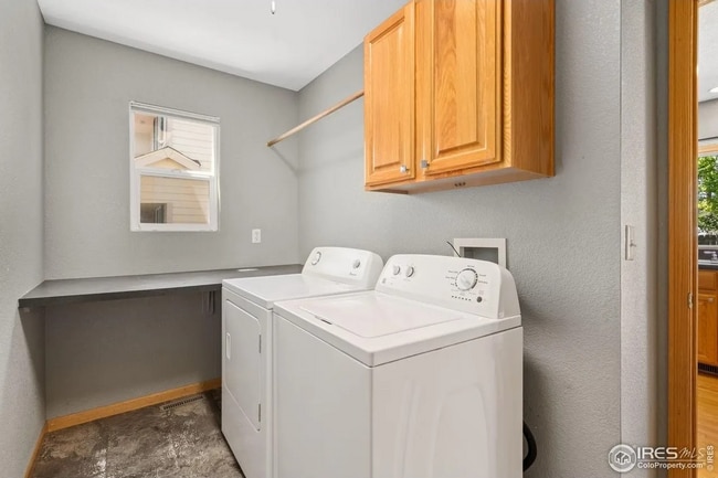 Building Photo - 4015 Sunstone Way