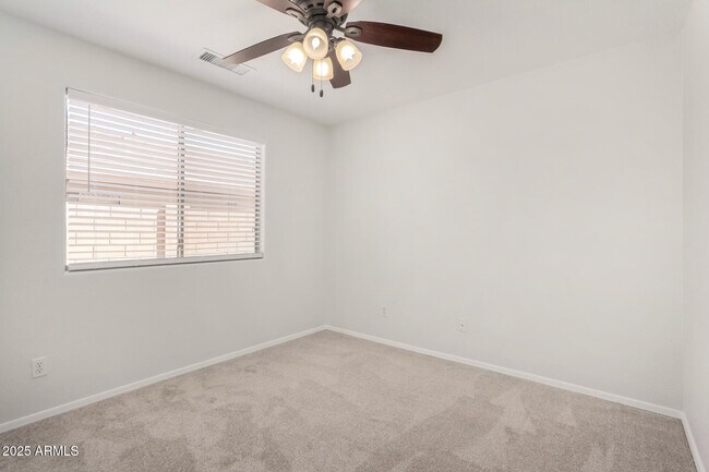 Building Photo - 12712 S 175th Dr