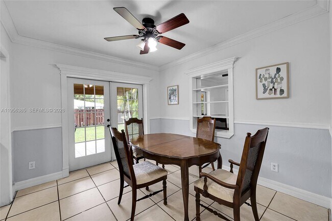 Building Photo - 3614 SW 58th Ave