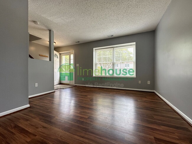 Building Photo - 1318 River Birch Run S