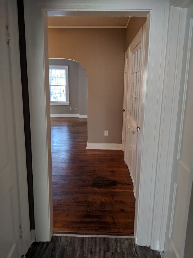 Building Photo - 29 E 34th St
