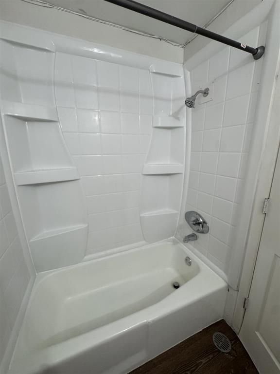 Building Photo - 930 Pius Ln