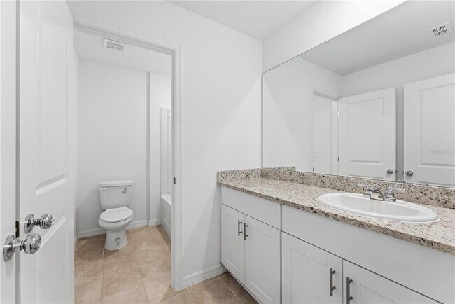 Building Photo - 5670 Nispero Wy