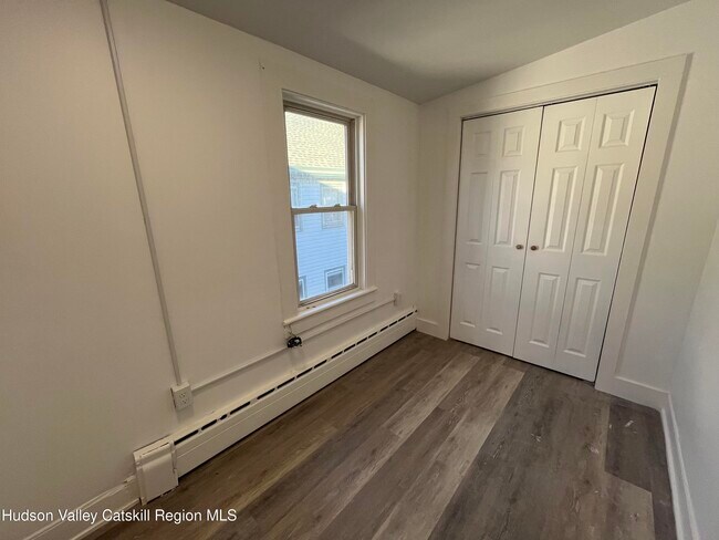 Building Photo - 191 N Hamilton St