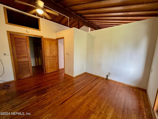 Building Photo - 1457 Challen Ave