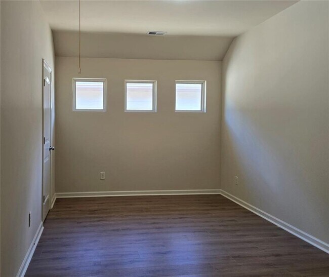 Building Photo - 3367 Greyhawk Crossing