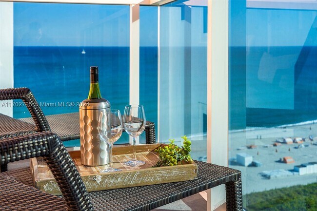 Building Photo - 2301 Collins Ave