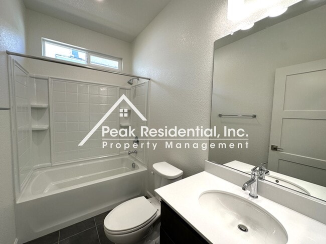 Building Photo - Brand New 3bd/2ba Folsom Home-Must See!