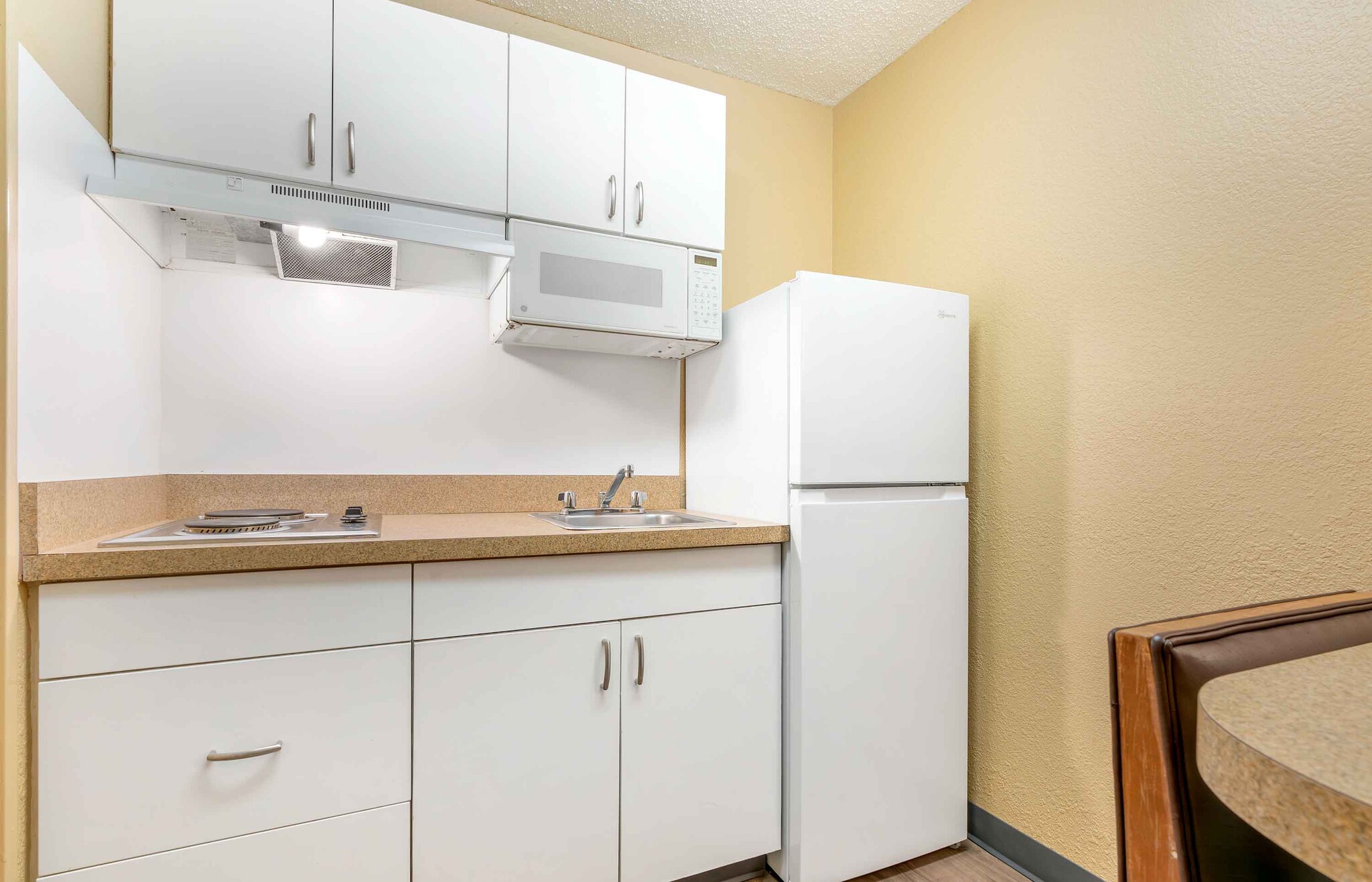 Building Photo - Furnished Studio-Portland - Tigard