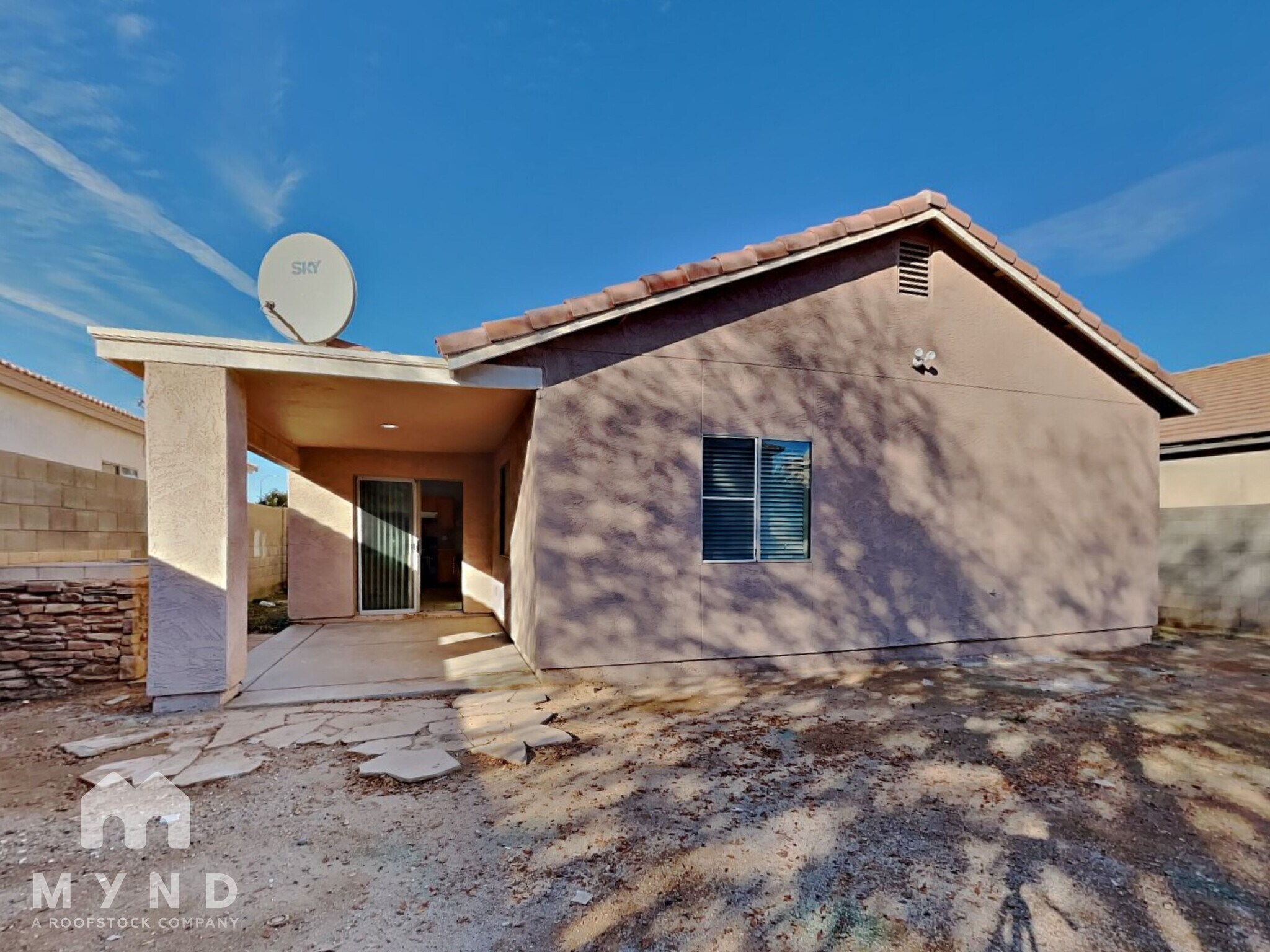 Building Photo - 5651 S 11th Dr