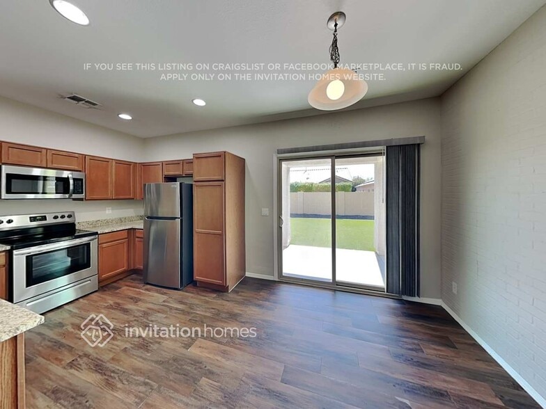 Building Photo - 19167 W Monroe St