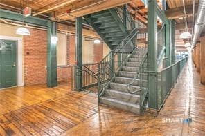 Building Photo - 145 Canal St E