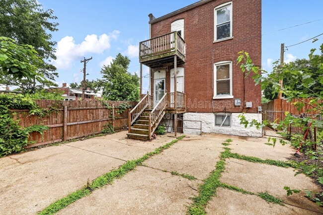 Building Photo - 4617 S Compton Ave
