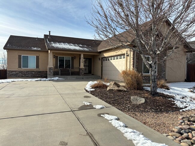 Building Photo - 1175 Bayfield Dr