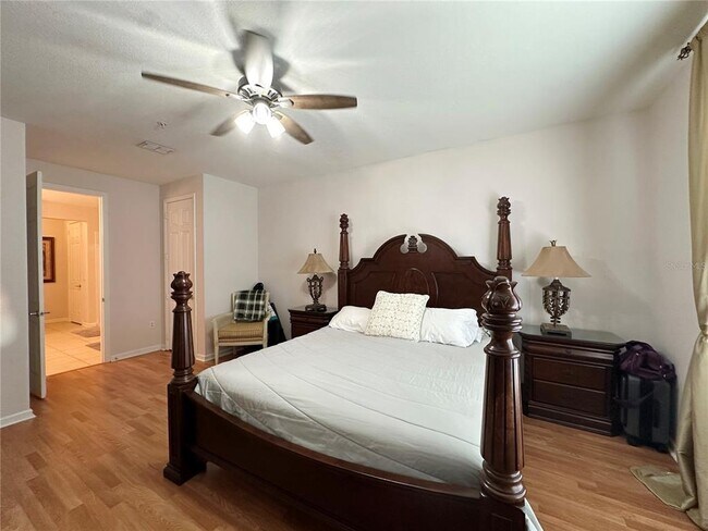 Building Photo - 5036 Shoreway Loop