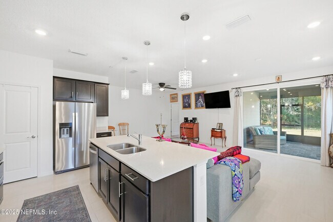 Building Photo - 607 Blind Oak Cir