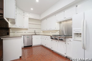 Building Photo - 126 Stanford Dr